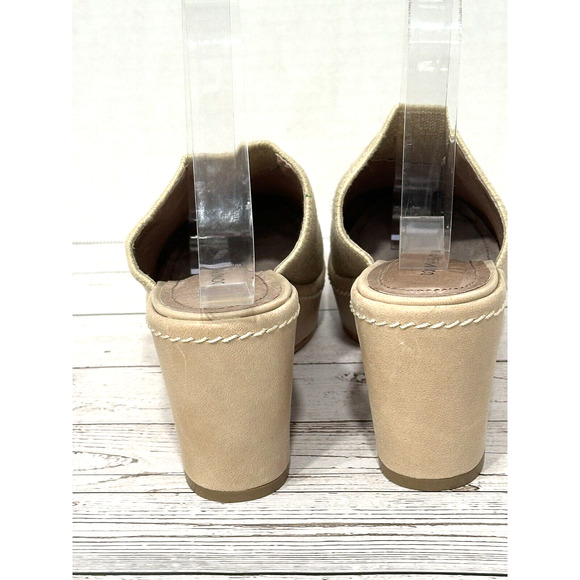 Donald J. Pilner Clogs Beige Tan Mules Wedge Shoes Size 7M - Picture 15 of 16